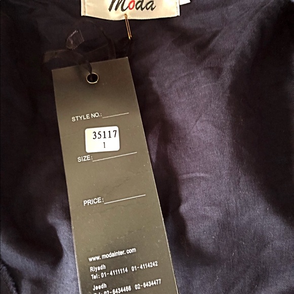 π MODE - Black with Gold specs Blazer - Picture 13 of 13